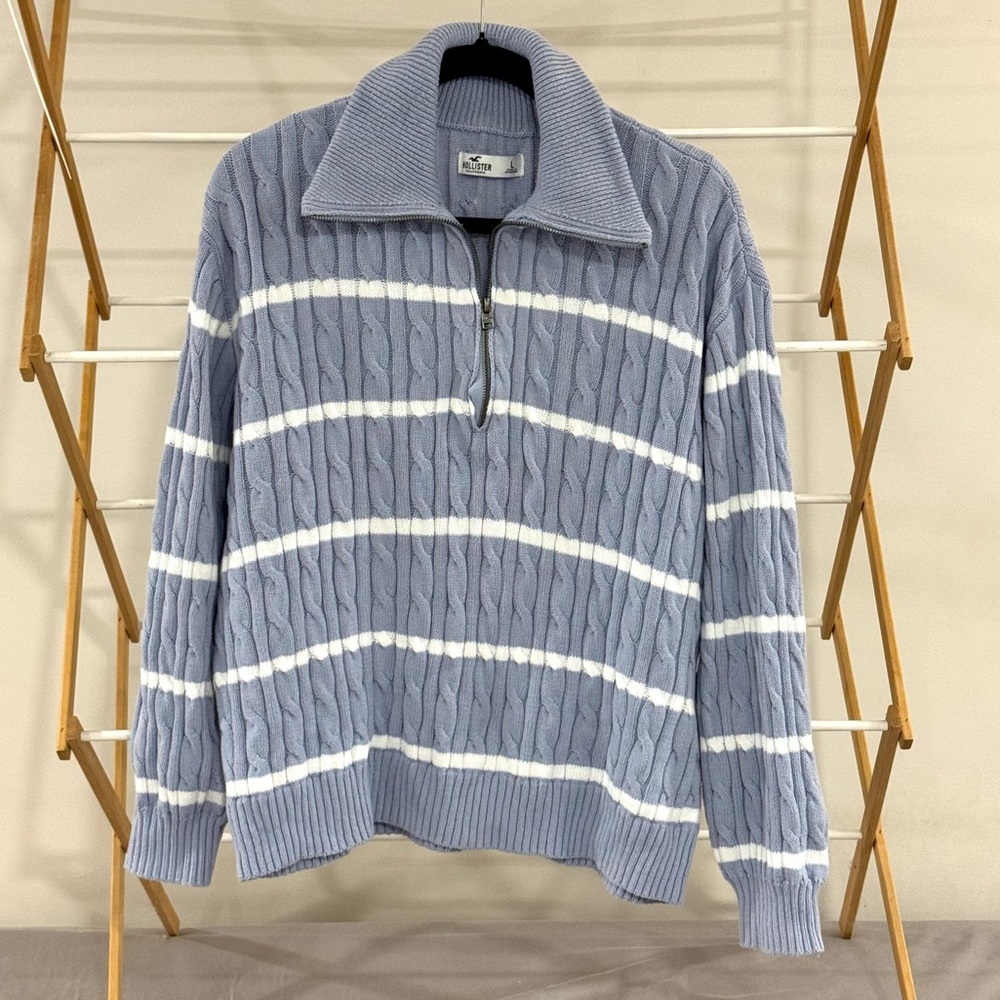 Hollister Blue and White Cable Knit Quarter Zip Striped Sweater
